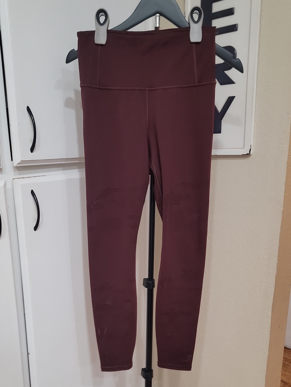 ATHLETA High-Waist Maroon Seamless Leggings